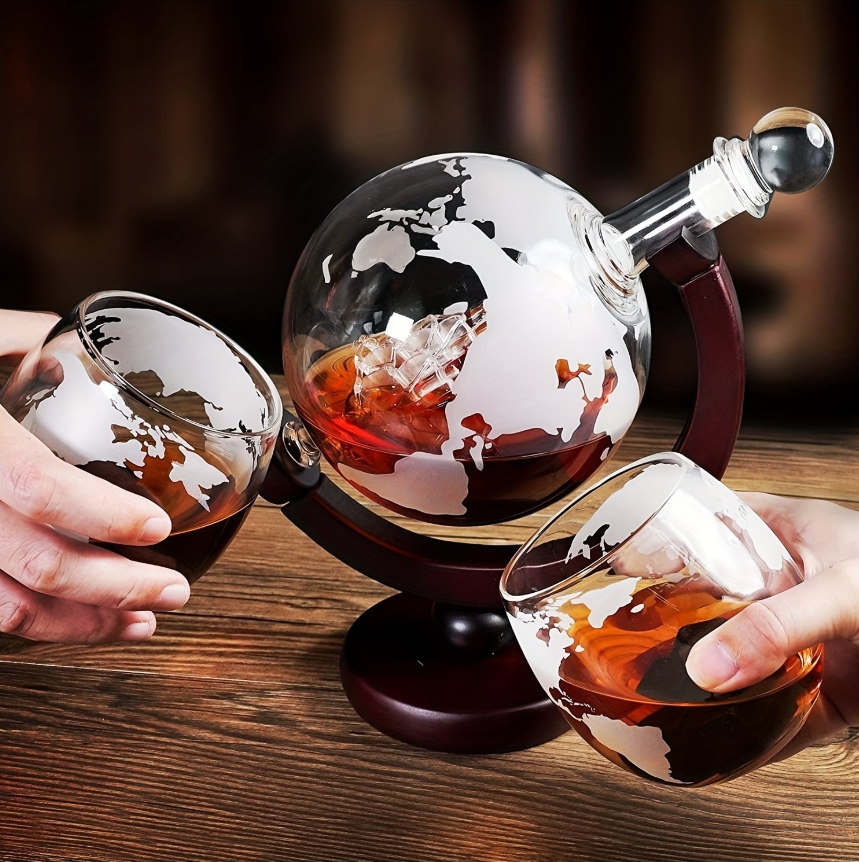 Globe Shaped Whiskey Decanter  - Bitters Bottle Set のレビューと価格