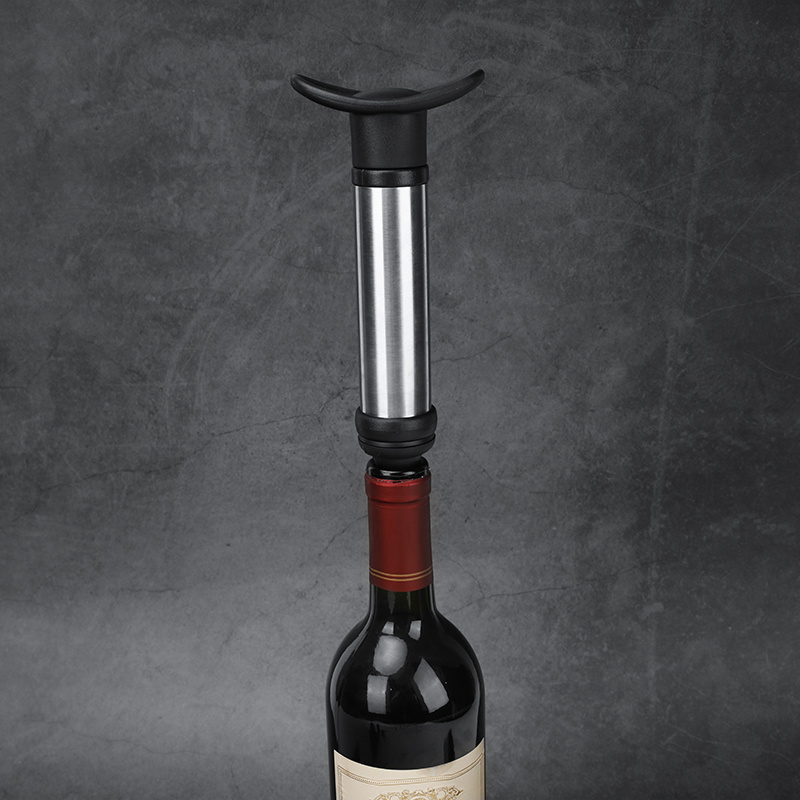 Wine Stopper with Vacuum Wine  - Wine Preservation Pump のレビューと価格